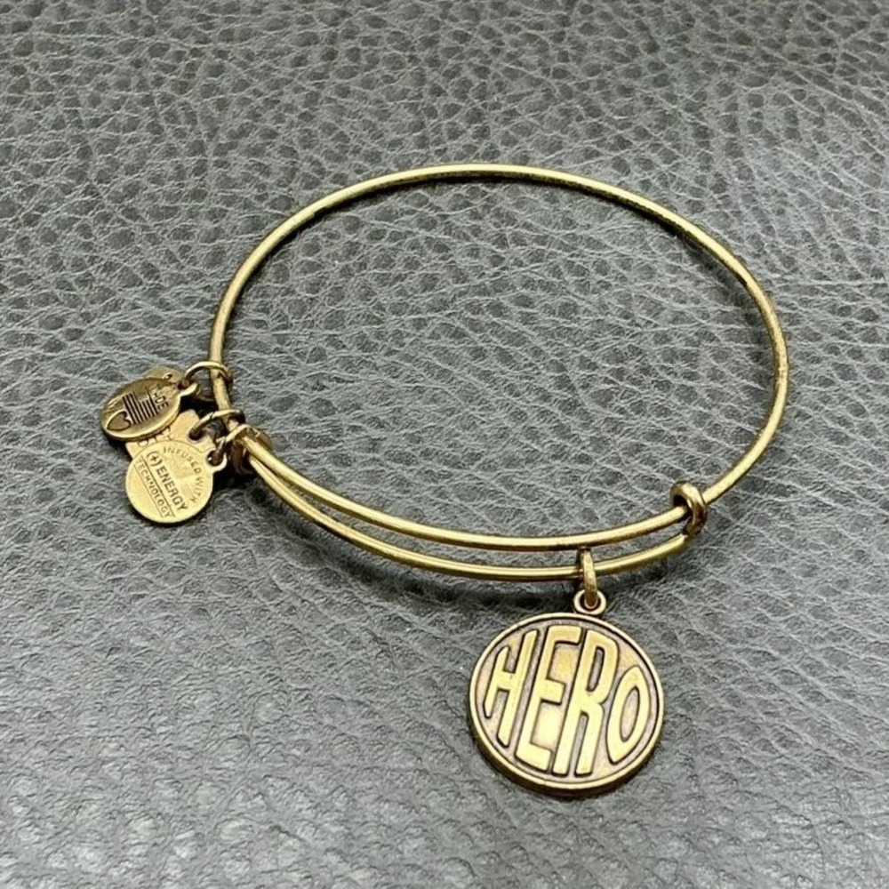 Alex And Ani Bracelet Gold Tone HERO‎ Charm Bangle Womens 7 In Fashion Jewelry - Picture 2 of 6